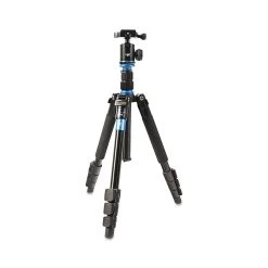 New Wave Ugo Tripod